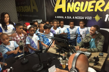 VISITA A RÁDIO ANGUERA FM (ESCOLA ÉRICO SOFIA BRANDÃO)