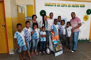 ENTREGA DO CARRINHO DA LEITURA NA ESCOLA LEÔNCIO HORÁCIO DE ALMEIDA