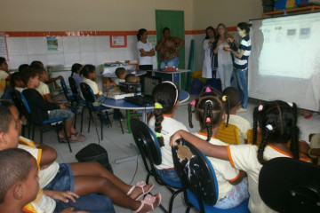 PALESTRA SOBRE SAÚDE BUCAL NA ESCOLA MUNICIPAL ÉRICO SOFIA BRANDÃO