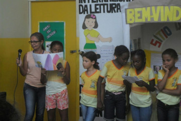 SEGUNDO DIA DE PROGRAMAÇÃO EM COMEMORAÇÃO A SEMANA DO LIVRO COM LEITURA DE LIVROS E BIOGRAFIAS DE AUTORES NA ESCOLA MUNICIPAL LEÔNCIO HORÁCIO DE ALMEIDA