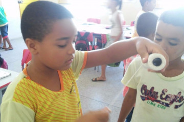 TURMA DO 3ª ANO DA ESCOLA CEZÁRIO BOAVENTURA JESUS TRABALHANDO TEXTO INSTRUCIONAL COM A CONSTRUÇÃO DE BRINQUEDOS