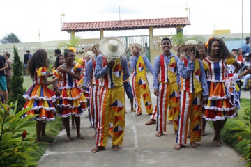 SÃO JOÃO LITERÁRIO NA ESCOLA MUNICIPAL MARIA RITA ALVES DE JESUS