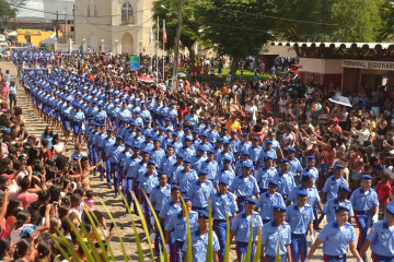 BANDA CEPAOF PROTAGONIZA NA FESTA CÍVICA DE ANIVERSÁRIO DA CIDADE DE CORAÇÃO DE MARIA – CENTRO EDUCACIONAL PROFESSOR ÁUREO DE OLIVEIRA FILHO