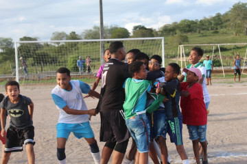 DIA DO ESTUDANTE COM FUTEBOL: CEPAOF 5x4 CEJA - DUELO DECIDIDO NOS PÊNALTIS