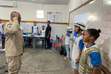 3º DIA DE AULA DO PROERD NA ESCOLA MUNICIPAL ÉRICO SOPHIA BRANDÃO