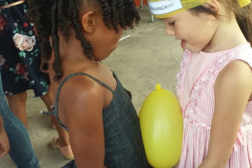 COMEMORAÇÃO DO DIA DAS CRIANÇAS NA ESCOLA VITOR BEZERRA LOLA