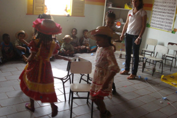 ENCERRAMENTO JUNINO NA ESCOLA VITOR BEZERRA LOLA