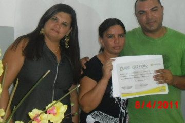 ENTREGA DE CERTIFICADO DO CURSO DE INFORMÁTICA BÁSICA NO CDC