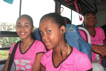 VIAGEM DA 8ª SÉRIE PARA SALVADOR COM OS ALUNOS DA ESCOLA MUNICIPAL LEÔNCIO HORÁCIO DE ALMEIDA