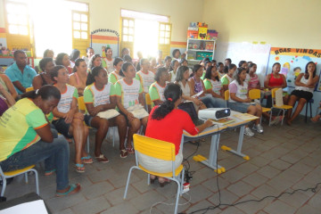 PALESTRA MOTIVACIONAL COM OS ALUNOS DO CENTRO EDUCACIONAL PROF. ÁUREO DE OLIVEIRA FILHO