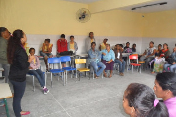 REUNIÃO COM OS PAIS NO CENTRO EDUCACIONAL PROFESSOR ÁUREO DE OLIVEIRA FILHO