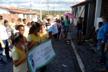 ALUNOS DAS ESCOLAS DO NÚCLEO B DESENVOLVEM ATIVIDADES NO DIA DO MEIO AMBIENTE