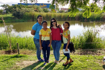 ALUNOS DO 8º E 9º ANO DA ESCOLA MUNICIPAL LEÔNCIO HORÁCIO DE ALMEIDA PARTICIPAM DA II FEIRA DE EDUCAÇÃO SOCIOAMBIENTAL NO PARQUE DA LAGOA EM FEIRA DE SANTANA