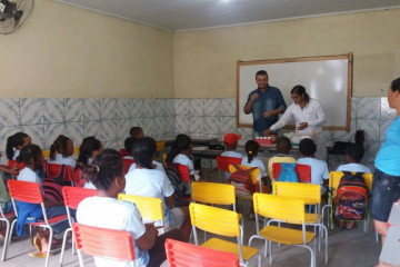 PALESTRA SOBRE SAÚDE BUCAL É REALIZADA NA ESCOLA OVÍDIO BALBINO DE ALMEIDA