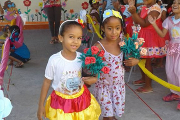 PRIMAVERA: A ESTAÇÃO DAS FLORES, COMEMORADA COM MUITA ALEGRIA NA ESCOLA VITOR BEZERRA LOLA