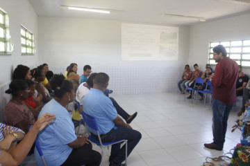 RODA DE CONVERSA COM O TEMA: "EDUCAÇÃO DO CAMPO: AGROECOLOGIA E AGRONEGÓCIO" REALIZADA NA ESCOLA MARIA RITA ALVES DE JESUS 