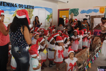 FESTA DE ENCERRAMENTO DA CRECHE-ESCOLA MARIA VITÓRIA CORREIA 