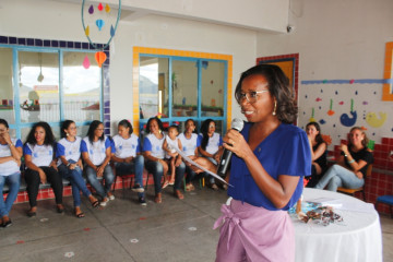 REUNIÃO COM PAIS PARA ABERTURA DAS AULAS NA CRECHE-ESCOLA NO ANO DE 2018